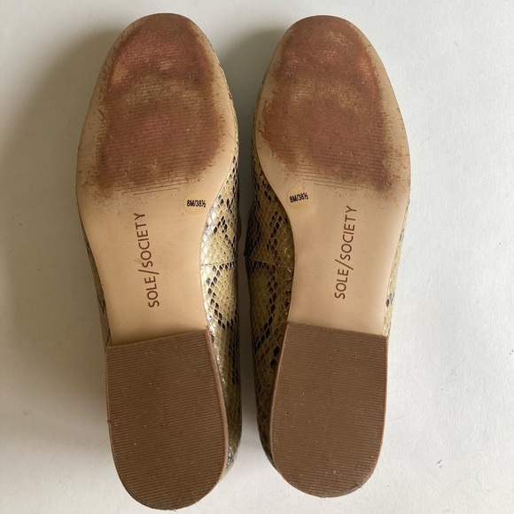 Sole Society Cream Brown Snake Print Leather Loafers size 8 - Picture 9 of 15